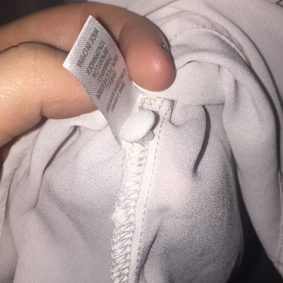 Large long sleeve white blouse with lace detail - Picture 5 of 5